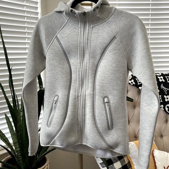 ATHLETA FUSE SCUBA JACKET Full Zip Hoodie Size XS (Fit up to S) Retail 118.00 - Picture 4 of 9